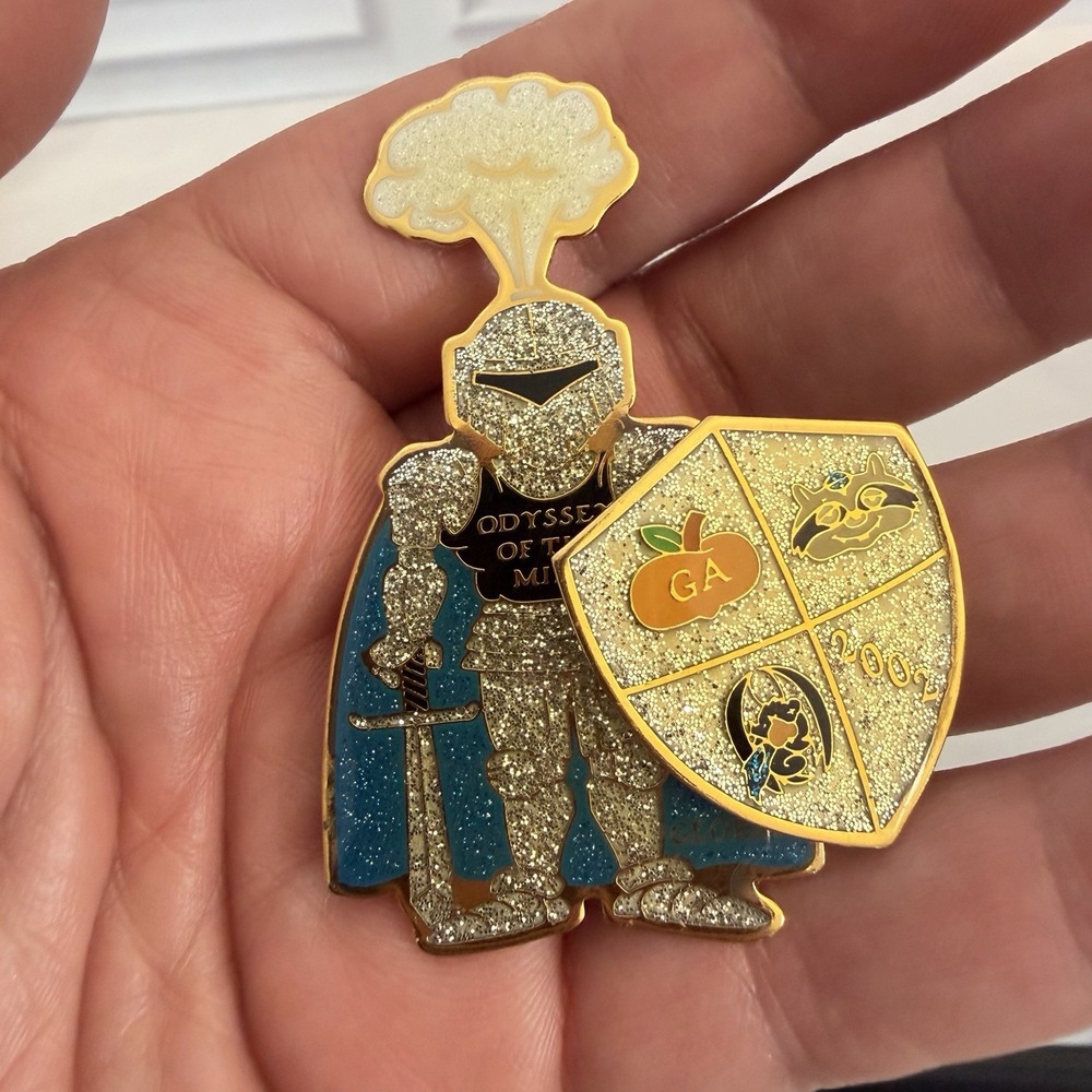 Vintage Enamel Knight Pin! RARE SPINNER SHIELD Odyssey Of The Mind 2002 Georgia - Picture 14 of 14